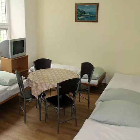 Kosicka Hostel *